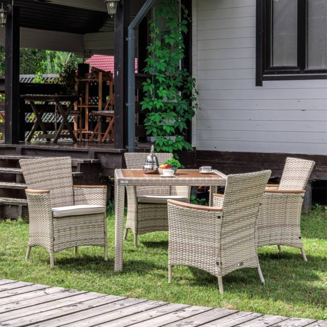 AMELIA обеденный комплект бежевого цвета на 4 персоны AMELIA обеденный комплект бежевого цвета на 4 персоны