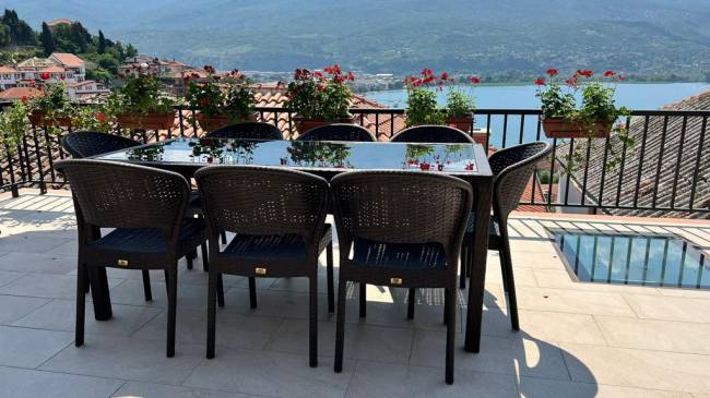 Стул пластиковый плетеный Daytona коричневый 550х610х810 мм