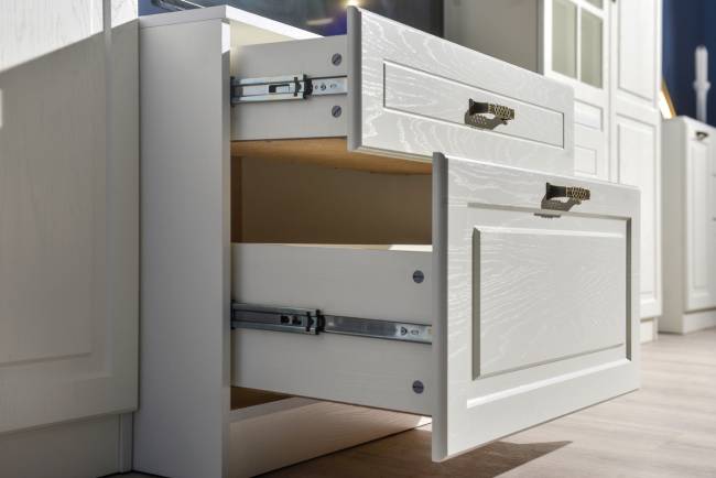 Тумба Ливерпуль цвет ясень ваниль/белый Тумба Ливерпуль цвет ясень ваниль/белый