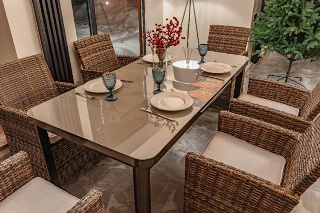 LUDWIG + FIONA обеденный комплект коричневого цвета LUDWIG + FIONA обеденный комплект коричневого цвета