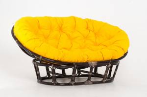 Кресло "MAMASAN" темный коньяк желтая подушка Кресло "MAMASAN" темный коньяк желтая подушка